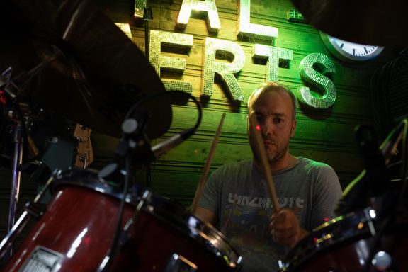 Marco Cannata an den Drums