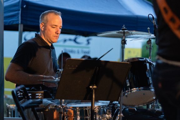 Marco an den Drums