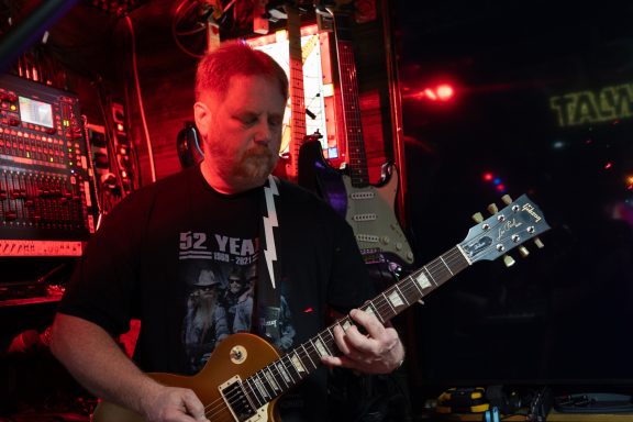 Reiner mit seiner Les Paul